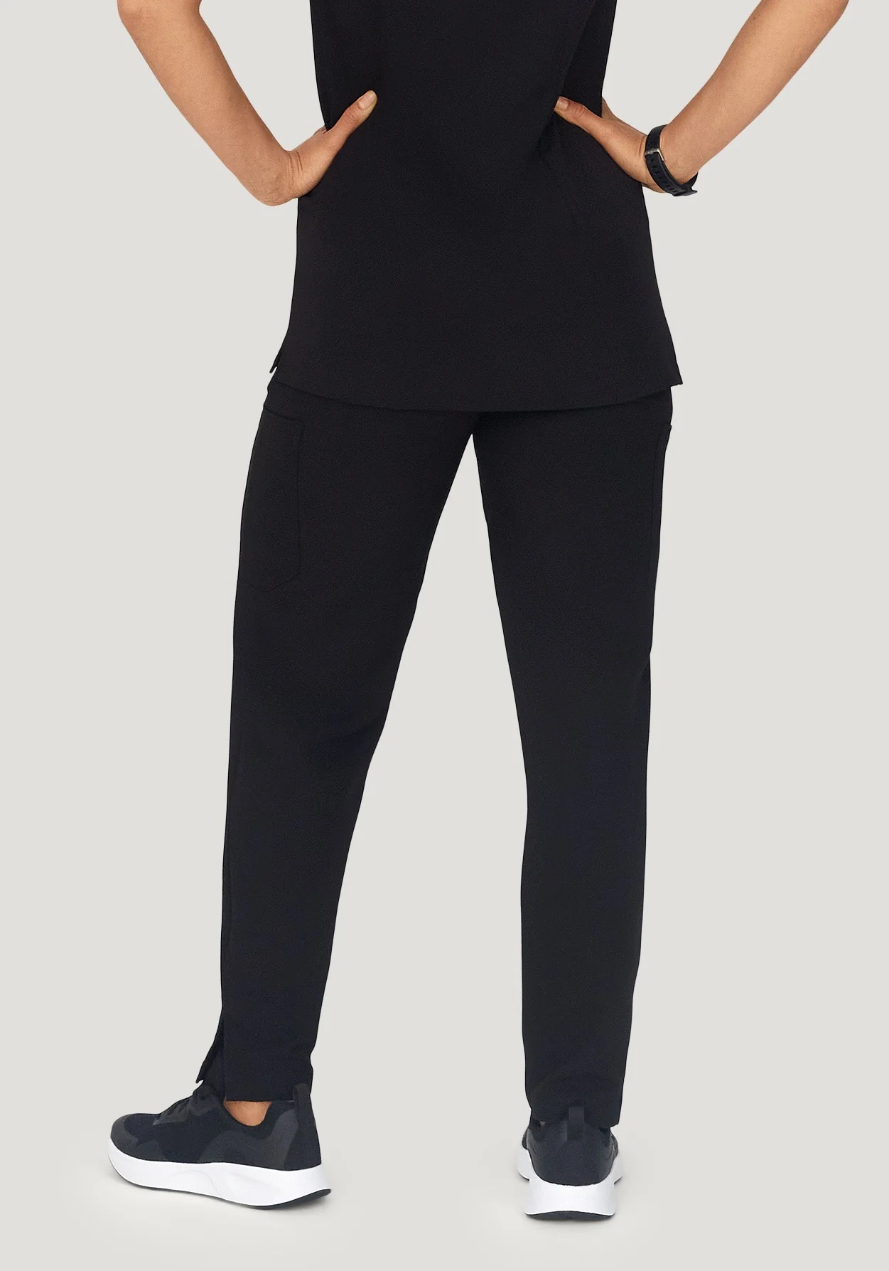 9 Pocket Cargo Pants Black - Image 4
